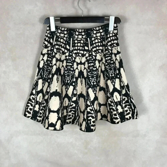 WOW COUTURE Tan/Black "Sweater Knit' A-Line Skirt NWOT Size SMALL - Picture 3 of 9